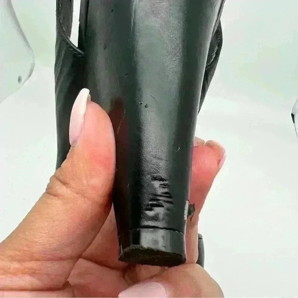 BCBGeneration Vintage Black Heels Sz 7 - Picture 5 of 16